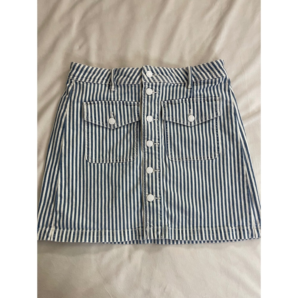 LOFT Denim Mini Skirt Womens 8 Blue White Striped Button Front Utility Pocket - Picture 1 of 9